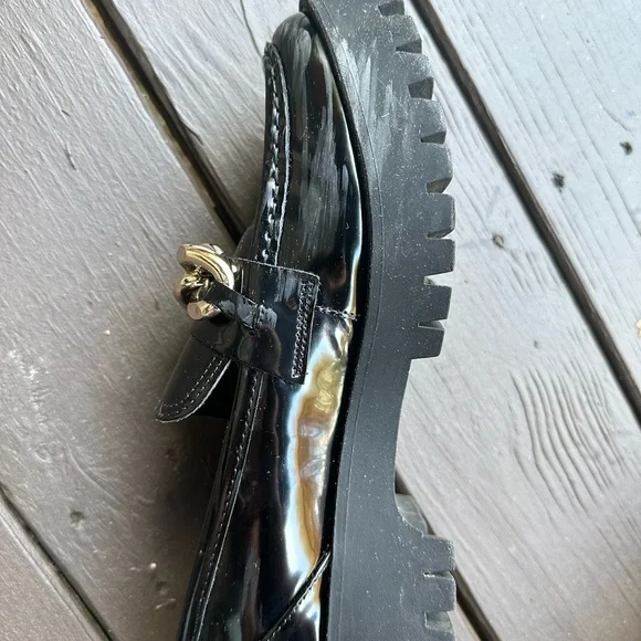 Guess Hillford Lug Sole Loafers Chunky Platform Women’s US 10M Gold Chain - Picture 11 of 11